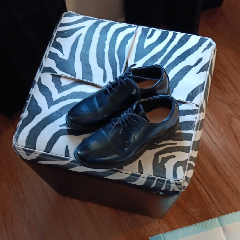 Boys Classic Black  Dress Shoes